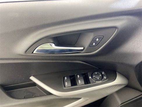 Used 2024 Chevrolet Trax RS image 26