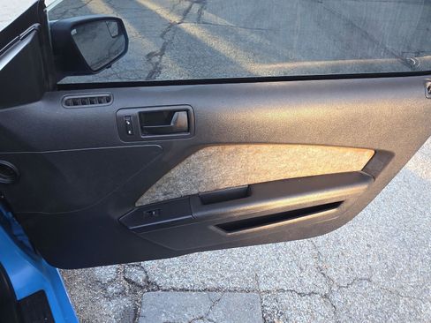 Used 2014 Ford Mustang Coupe w/ Equipment Group 102A image 23