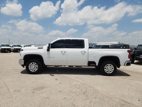 Used 2024 Chevrolet Silverado 2500 LTZ w/ LTZ Plus Package AWD/4WD image 4