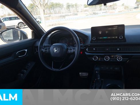 Used 2025 Honda Civic Sport image 20