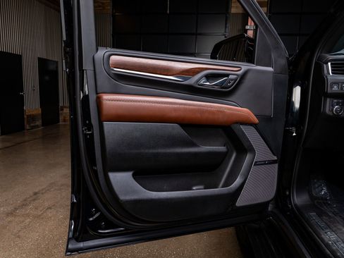 Used 2024 GMC Yukon XL Denali Ultimate image 40