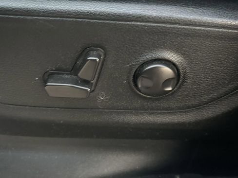 Used 2022 RAM 1500 Big Horn image 12