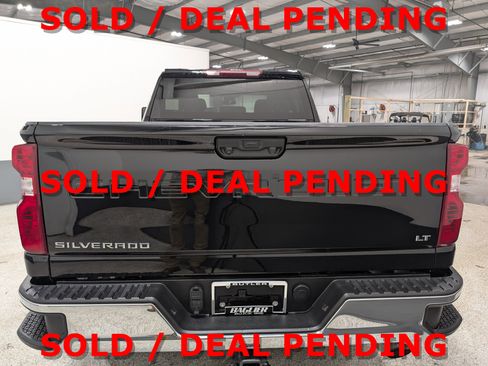 Used 2024 Chevrolet Silverado 2500 LT image 4