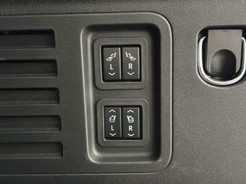 Used 2024 GMC Acadia Denali AWD/4WD image 31