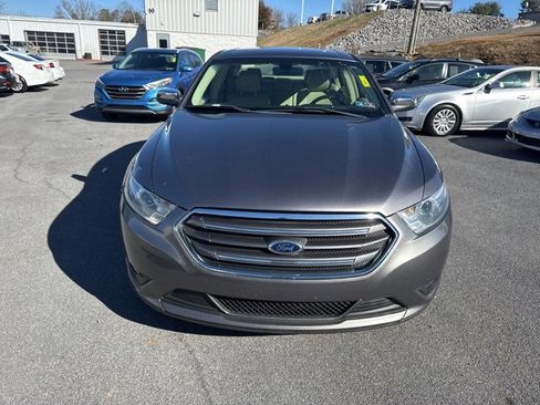 Used 2013 Ford Taurus Limited image 3