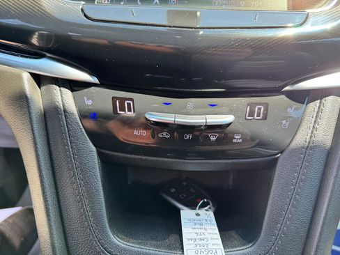 Used 2025 Cadillac XT6 Premium Luxury w/ Platinum Package image 25