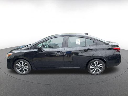 Used 2025 Nissan Versa SV FWD image 3