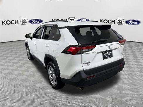 Used 2020 Toyota RAV4 XLE AWD/4WD image 6