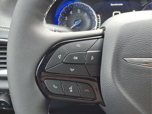 New 2026 Chrysler Pacifica Select w/ S Appearance Package FWD image 25