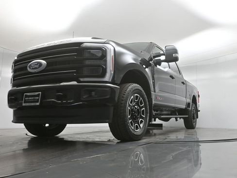 New 2026 Ford F250 Platinum image 42