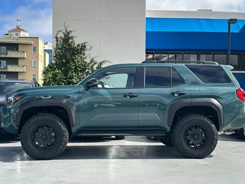 Used 2026 Toyota 4Runner TRD Off-Road Premium AWD/4WD image 7