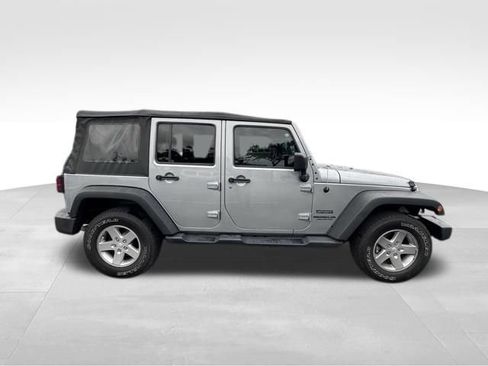 Used 2016 Jeep Wrangler Unlimited Sport w/ Quick Order Package 24S AWD/4WD image 8