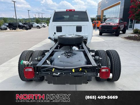 New 2026 RAM 5500 Tradesman w/ Chrome Appearance Group AWD/4WD image 16