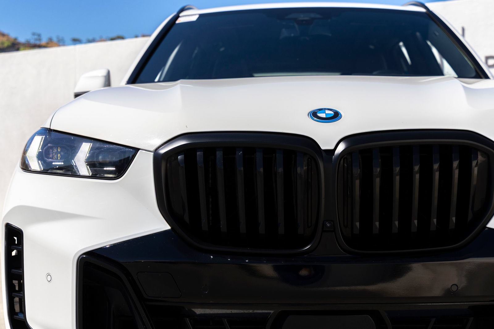 Certified 2024 BMW X5 xDrive50e w/ Executive Package AWD/4WD image 9