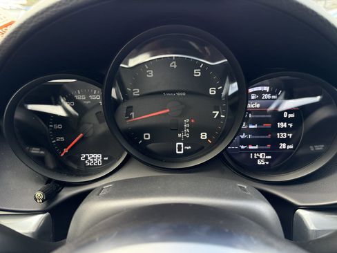 Used 2019 Porsche 718 Boxster image 32
