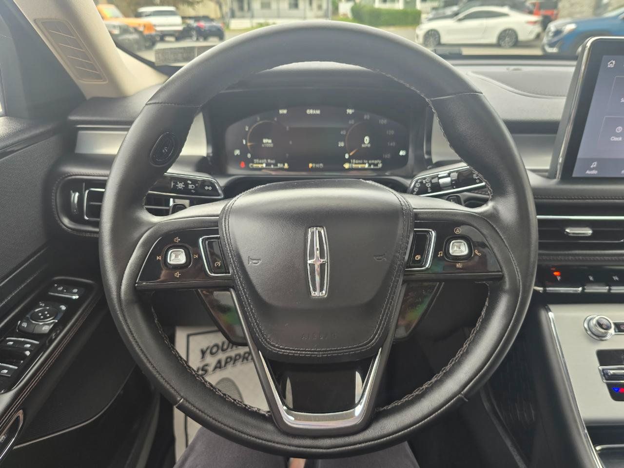 Used 2024 Lincoln Aviator AWD w/ Premium Package image 7