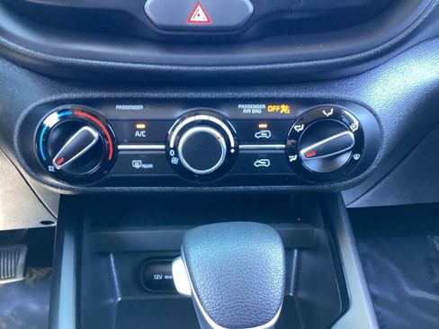 Used 2024 Kia Soul LX w/ Option Group 015 FWD image 22