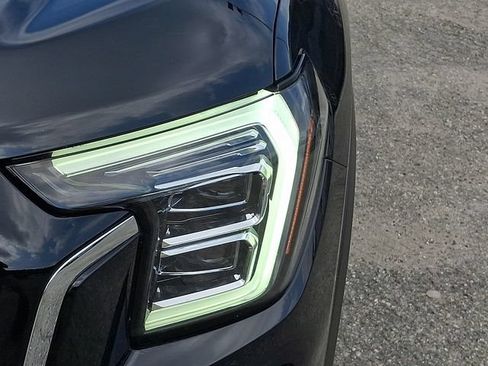Used 2025 GMC Terrain Elevation AWD/4WD image 28