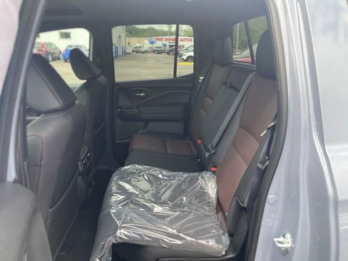 New 2026 Honda Ridgeline Black Edition image 7