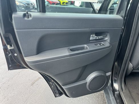 Used 2012 Jeep Liberty Sport AWD/4WD image 27