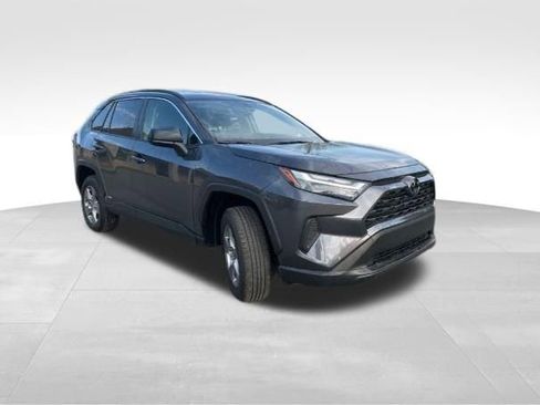 Used 2025 Toyota RAV4 LE image 6