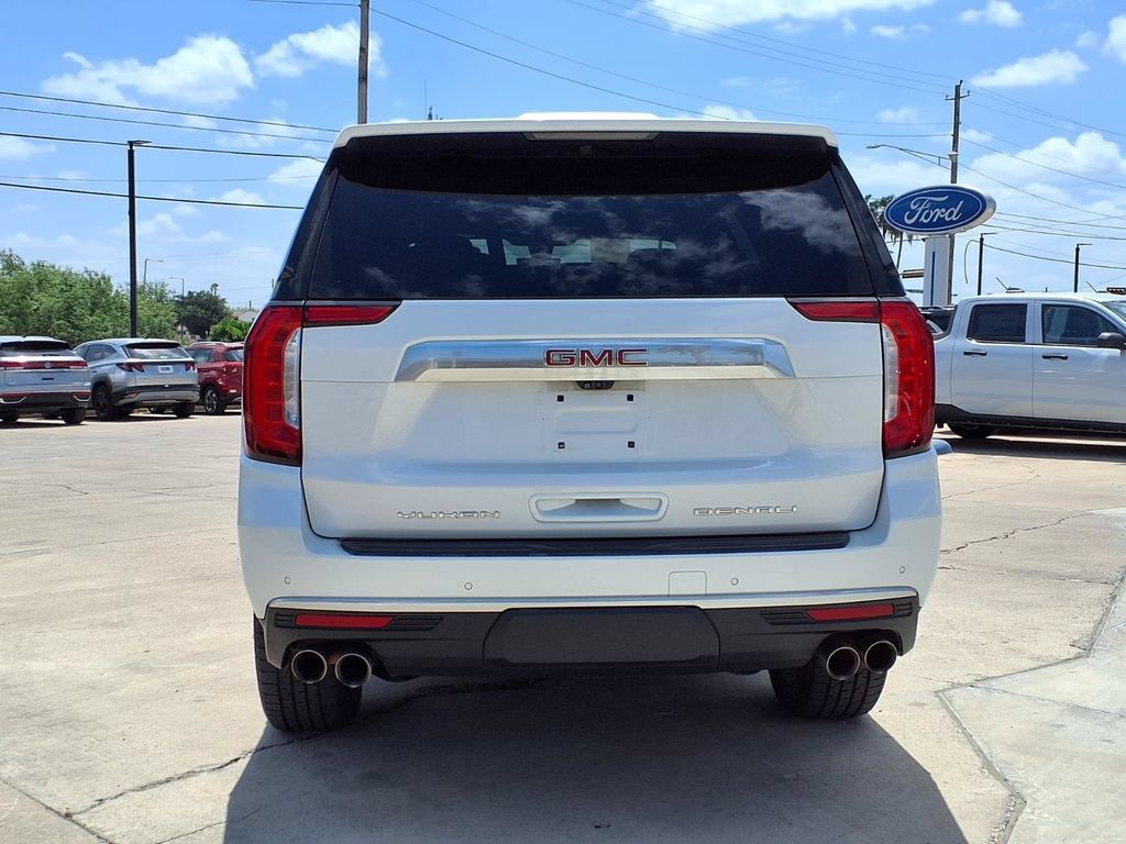 Used 2021 GMC Yukon Denali w/ Denali Ultimate Package RWD image 7