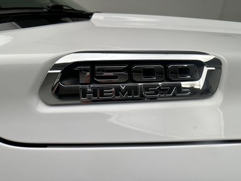 Used 2020 RAM 1500 Laramie AWD/4WD image 43