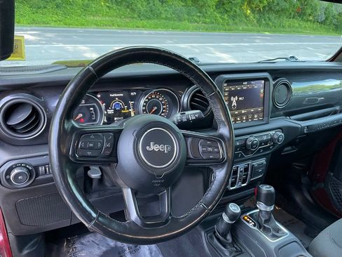 Used 2021 Jeep Wrangler Unlimited Sport AWD/4WD image 10