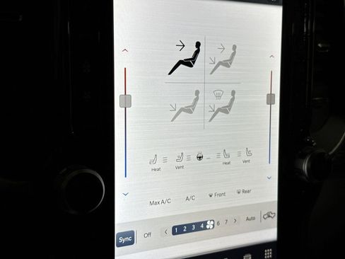 Used 2023 RAM 2500 Laramie w/ Night Edition image 17