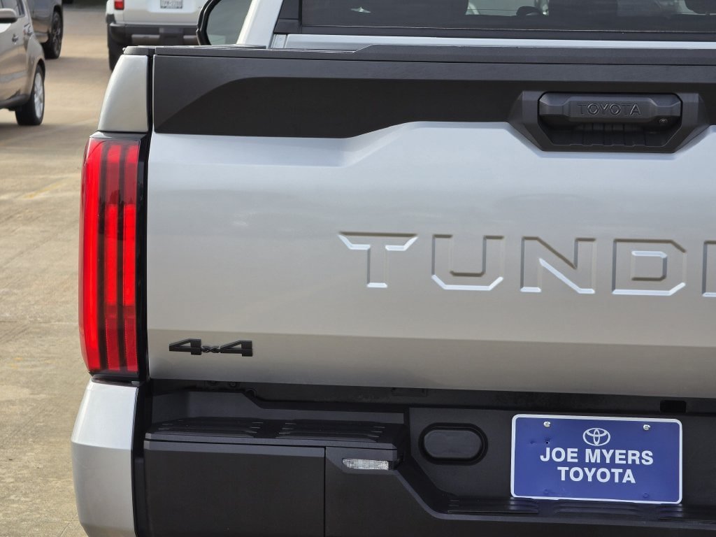 Used 2025 Toyota Tundra SR AWD/4WD image 10