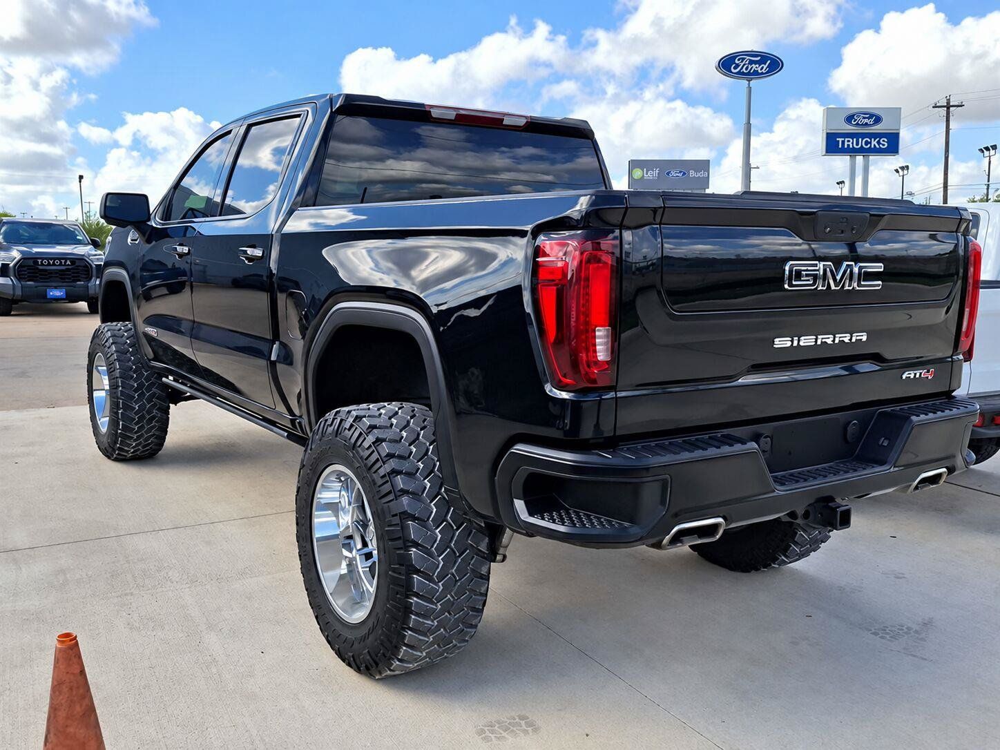 Used 2021 GMC Sierra 1500 AT4 AWD/4WD image 29