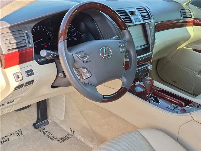 Used 2012 Lexus LS 460 L w/ Luxury Pkg RWD image 10