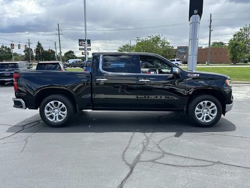 Used 2025 Chevrolet Silverado 1500 LTZ w/ LTZ Premium Package AWD/4WD image 8