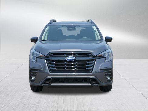 Used 2025 Subaru Ascent Bronze Edition w/ Popular Package #2 AWD/4WD image 2