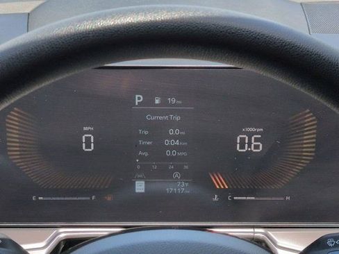Used 2024 Kia Sorento LX FWD image 24
