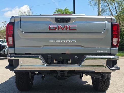 New 2026 GMC Sierra 2500 SLE image 15