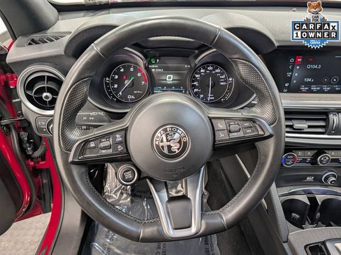 Used 2023 Alfa Romeo Stelvio Ti AWD/4WD image 20