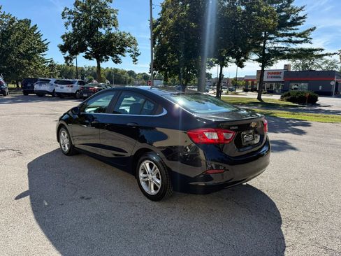 Used 2016 Chevrolet Cruze LT FWD image 5