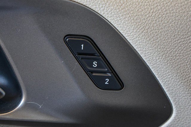Used 2022 Chrysler Pacifica Touring-L FWD image 27