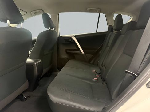 Used 2016 Toyota RAV4 LE FWD image 13