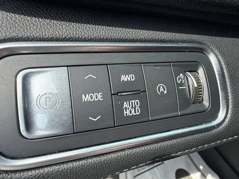 Used 2025 Buick Enclave Avenir w/ Super Cruise Package AWD/4WD image 23