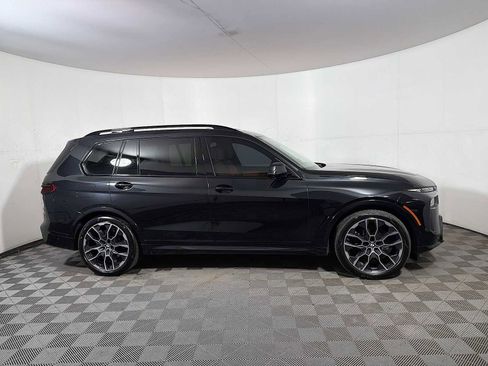 Used 2023 BMW X7 xDrive40i w/ M Sport Package AWD/4WD image 7