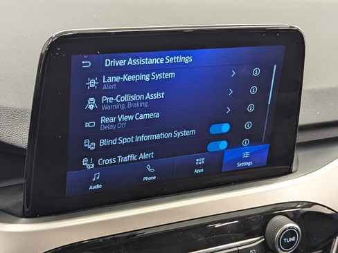 Used 2020 Ford Escape SE image 28