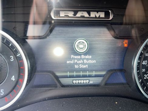 Used 2024 RAM 2500 Laramie w/ Sport Appearance Package image 9