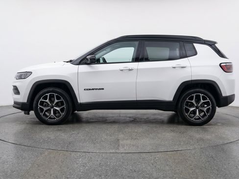 Used 2025 Jeep Compass Limited AWD/4WD image 5
