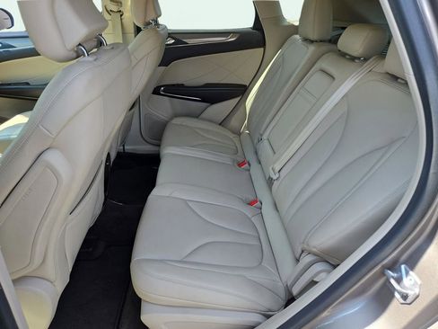 Used 2017 Lincoln MKC Premiere image 20