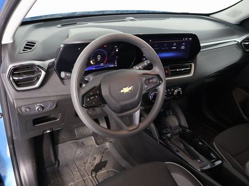Used 2026 Chevrolet TrailBlazer LT FWD image 5