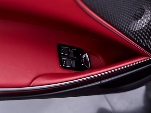 Used 2024 McLaren Artura RWD image 51