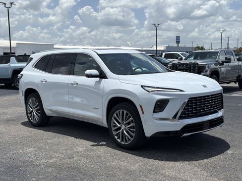 New 2026 Buick Enclave Avenir w/ Super Cruise Package FWD image 1
