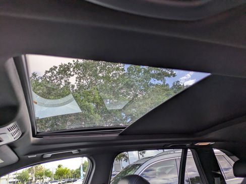Used 2018 BMW X5 sDrive35i RWD image 19